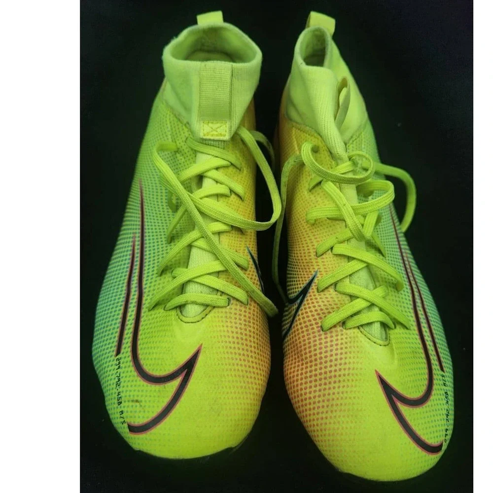 NIKE Mercurial Football Boots Yellow SIZE 5Y